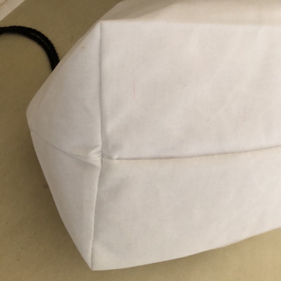 CHANEL white cotton canvas drawstring pouch cosmetic bag storage bag - AUTHENTIC - Picture 6 of 16